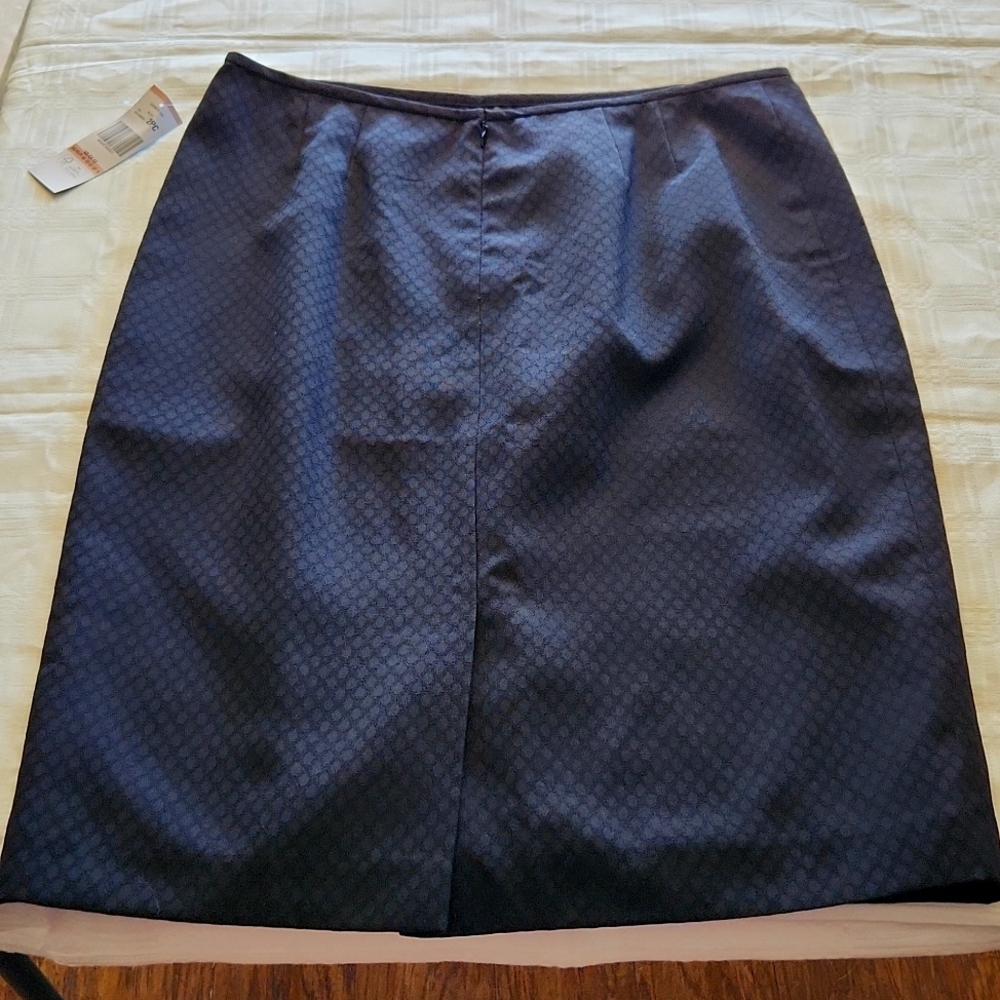 NWT Le Suit Black Skirt Suit - Picture 7 of 8